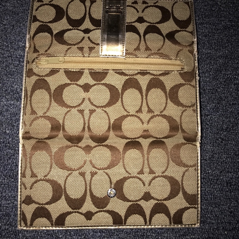 Coach Wallet - Picture 5 of 5